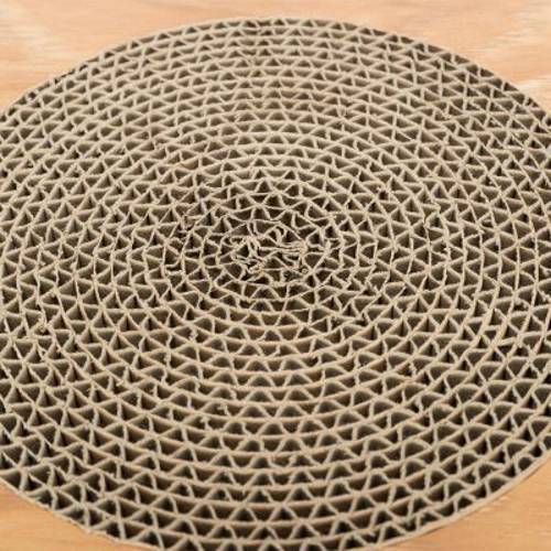 Trixie Tekturowy drapak z drewnianą ramą, kwadratowy Dł. x szer. x wys.: 35 x 35 x 4 cm