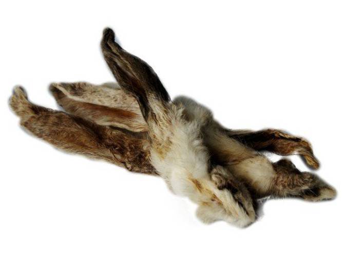 Uszy królicze z futrem -100g ok.9szt.