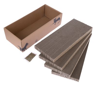 zooplus Basics pudełko z 4 drapakami